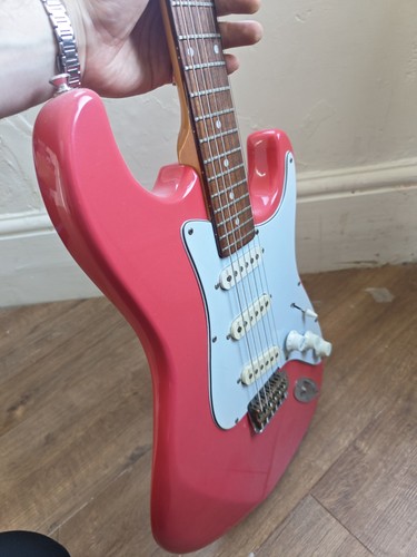 Strat style electric guitar - style,