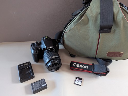 Canon eos 1300d s - +, 18-55mm