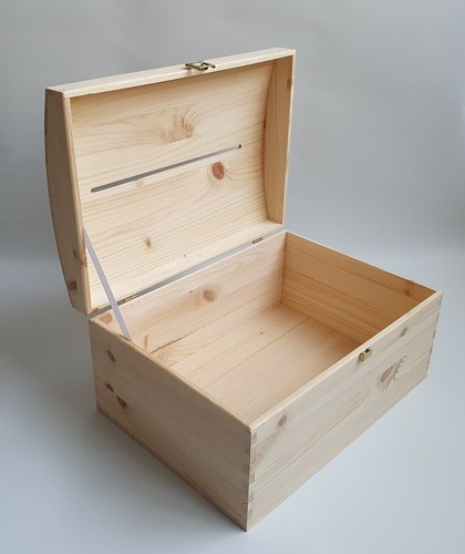 Large pine wood chest - large,