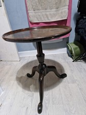 Georgian Mahogany Tilt Top