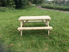 PUB BENCH PICNIC BENCH …FREE..Local Delivery 15 Miles From Stratford On Avon Ish