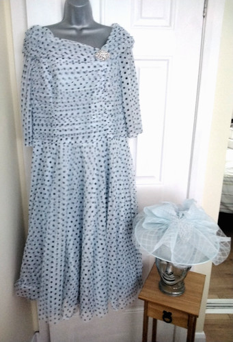 Mother bride groom - bride,