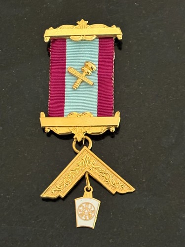 Masonic very worshipful - masonic,