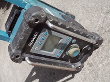 Makita -Working Job site AM/FM