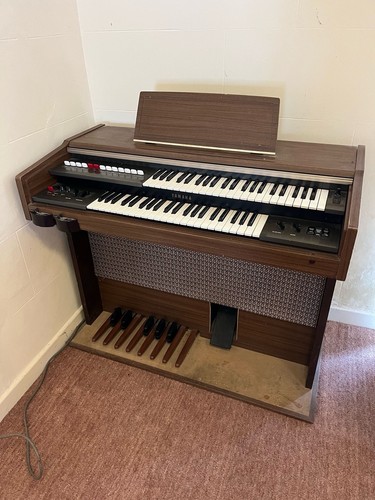 Yamaha electone model - -,