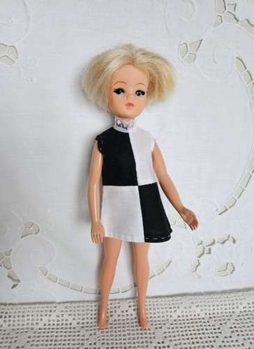 Pedigree sindy doll - doll, face