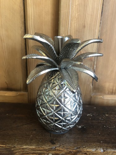 Laura ashley metal pineapple - ashley,