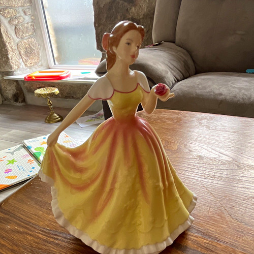 Royal doulton pretty ladies - doulton,