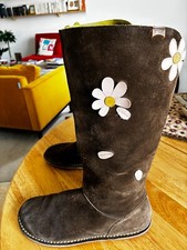 Vintage Camper Twins, He loves