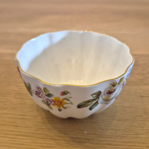 Vintage 1940s royal - vintage, crown
