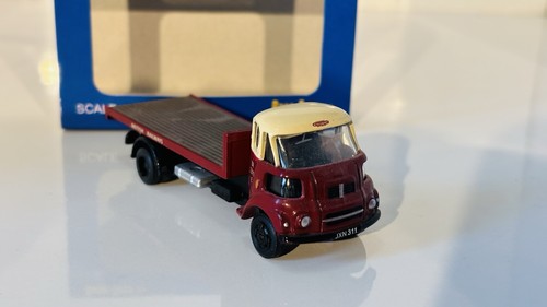 Base toys scale leyland - base,