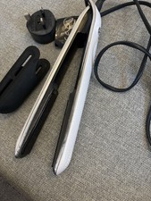 Working Eclipse GHD’s Hair