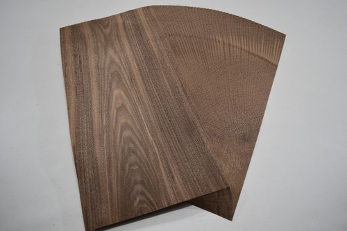 Walnut veneer bundle 46 - –,
