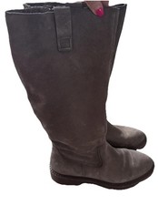 Tamari’s Ladies tall Leather