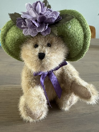 Boyds bear 904398 lily - #904398, "lily