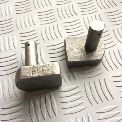 Gate hinge hanger weld - weld, on