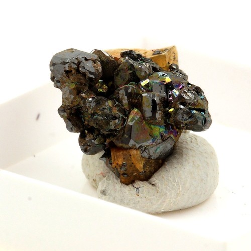 Minerals and gemstones - minerals,