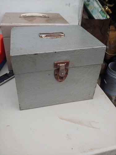 Vintage metal filling cabinet - metal,