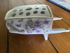 Vintage White/Gold Floral