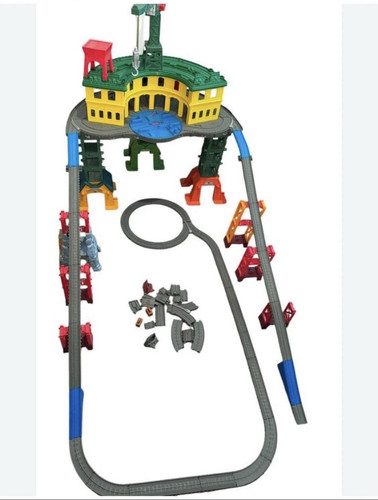 Thomas friends plastic train - thomas,