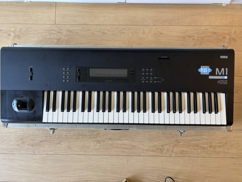 Korg plus vintage synth - m1,