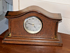 Vintage TEMCO Oak cased Mantle