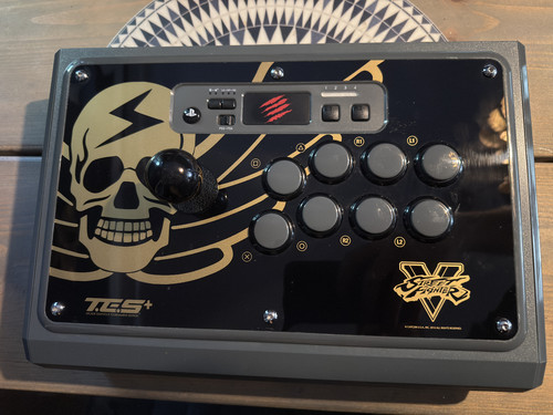 Mad catz street fighter - mad,