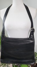 Beautiful Vintage Chesneau Made In Ireland Black Leather Shoulder Bag