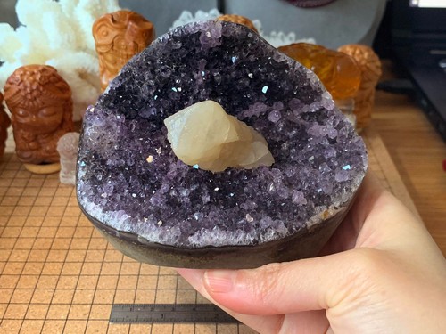 Big amethyst calcite cut - amethyst,