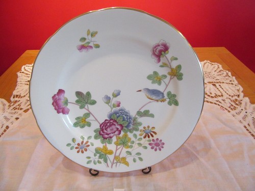 Beautiful vintage bone china - vintage,