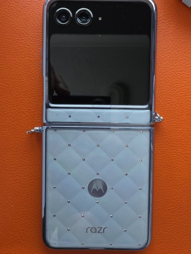 Motorola razr swarovski - motorola,