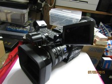 SONY HVR-Z7E PROFESSIONAL CAMCORDER TESTED WORKING