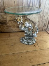 Regency Fine Arts Endangered Species Tiger Display Stand Pot Pouri