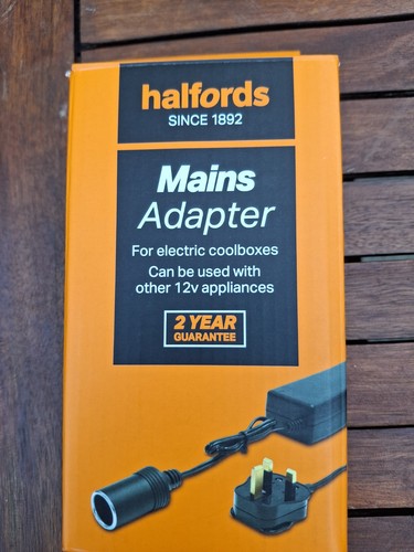 Halfords mains adaptor for - , 12v