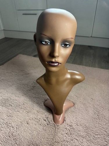 Female mannequin head with - mannequin,
