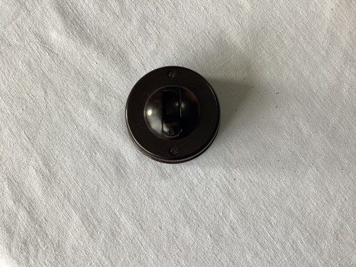 Vintage round crabtree - round,
