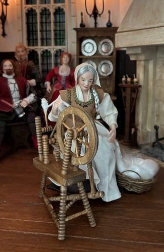 12th scale artisan tudor lady - tudor,