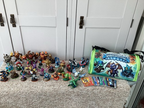 Skylanders bundle figures - x,