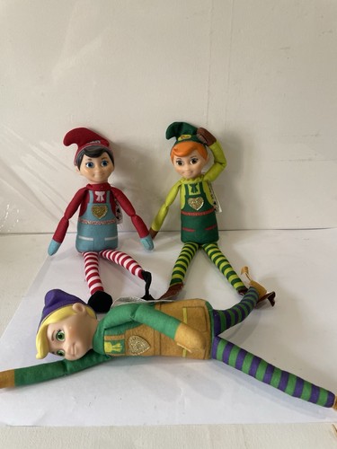 Elf mates xmas the shelf - on,