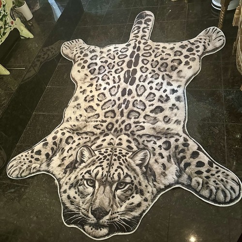 Xxl extra large snow leopard - snow,