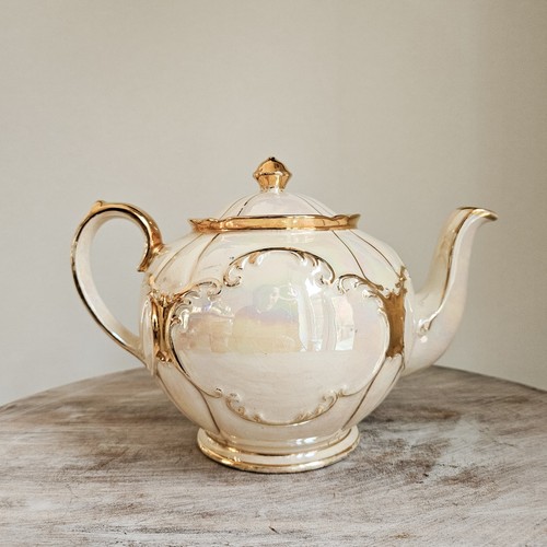 Sadler pearl globe teapot - pearl,