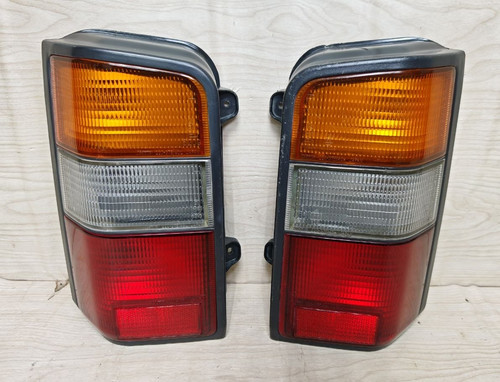 Mitsubishi delica l300 - l300, rear