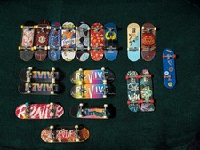 Lot of 19 Tech Deck Skateboards Fingerboards - PLEASE READ DESCRIPTION