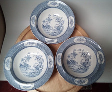 Yang TSE Newport Pottery Stork