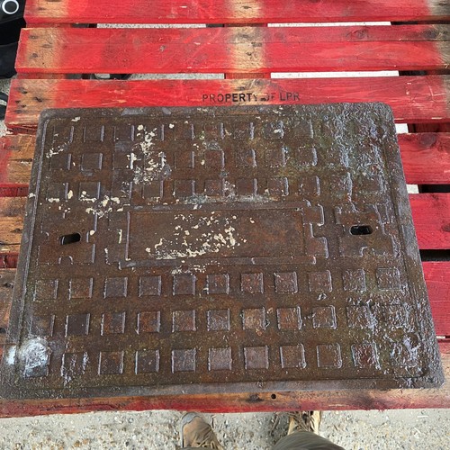 Cast iron manhole cover - cast, 675mm