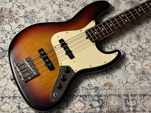 Fender highway one jazz bass - one,
