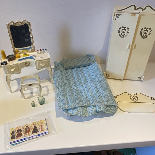 Vintage sindy doll - doll, bed-