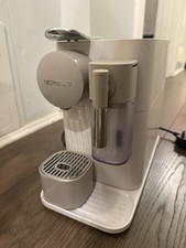 De'Longhi Lattissima One EN500.W 1400W Nespresso Coffee Machine - White