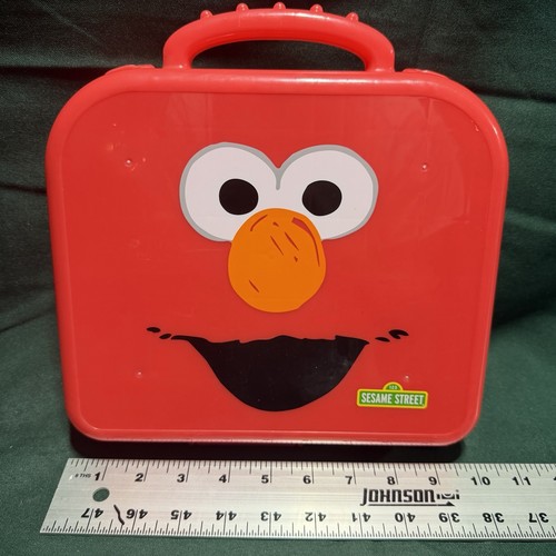 Elmo the carrying case - elmo,