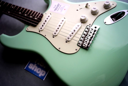 Fender made japan - made,